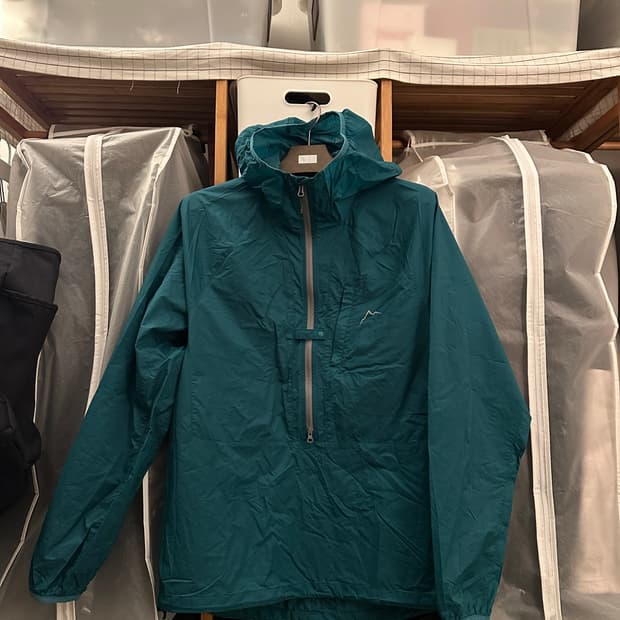 CAYL Light EQ 풀오버 M사이즈 판매합니다. 