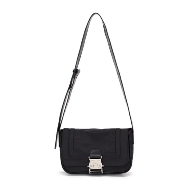 마땡킴 미니 버클백 블랙