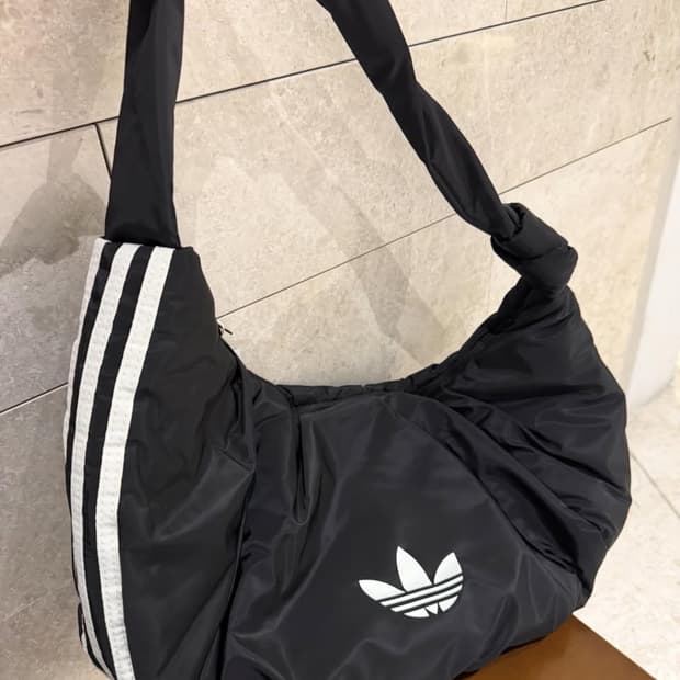 아디다스 크루아상 백