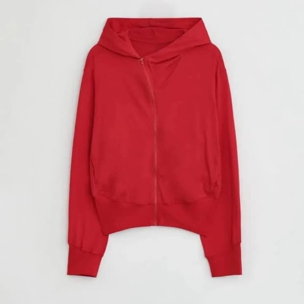 EE curved red hoodie M