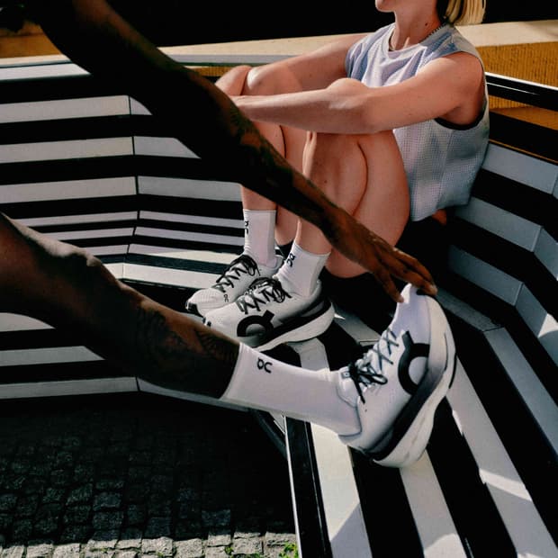 280 새제품) 온 러닝 클라우드붐 맥스 화이트 블랙 런닝화 러닝화