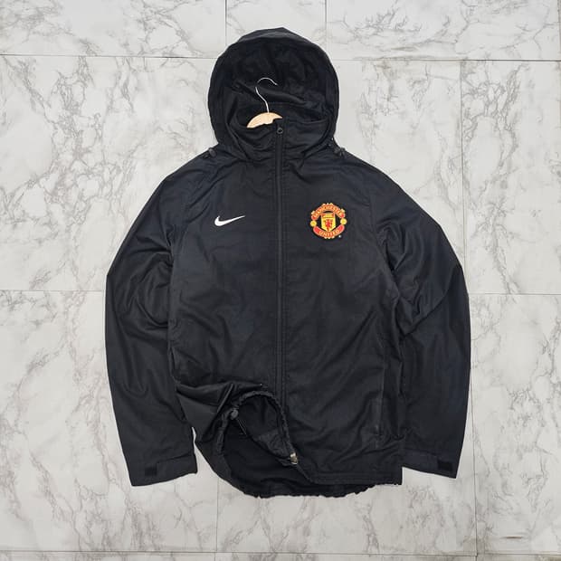 나이키 맨체스터 유나이티드 블랙바람막이