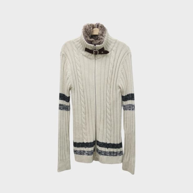 A.S.M 퍼 버클 넥 울 혼방 니트 집업 62828