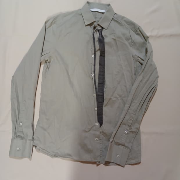 닐바렛 블랙포인트 셔츠