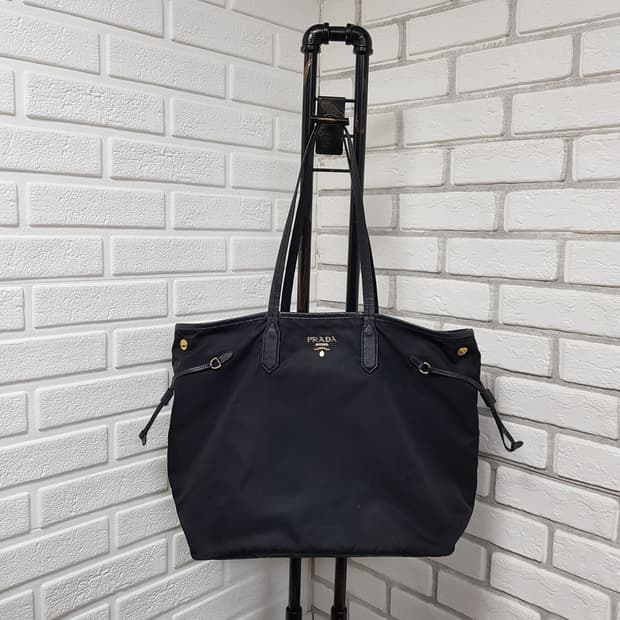 [정품] 프라다 포코노 나일론 숄더백