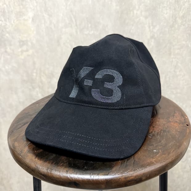 OS / Y-3 스웨이드 택스처 볼캡