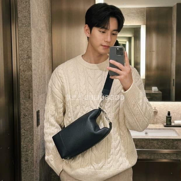 [정품/새제품] MULBERRY 멀버리 로고 버클 크로스백 가방 페니백