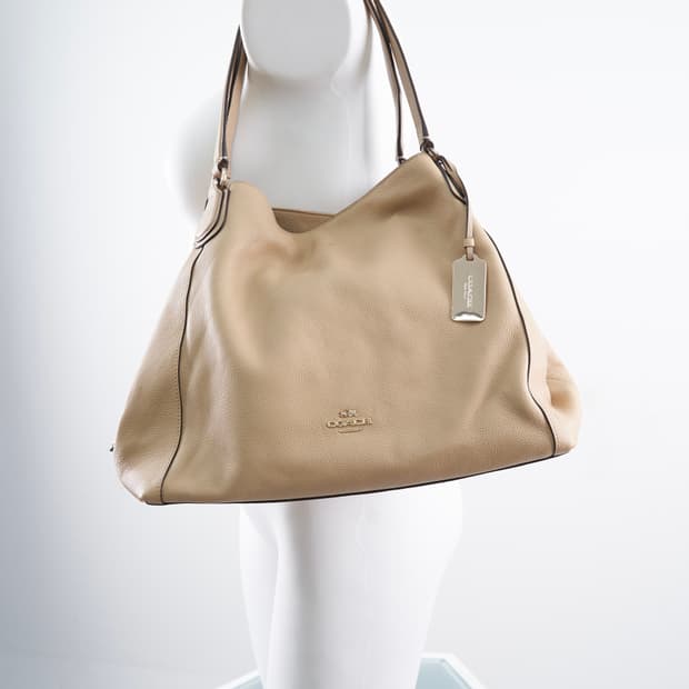 Coach 에디 페이블 레더 숄더백