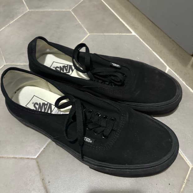 반스 어센틱 블랙