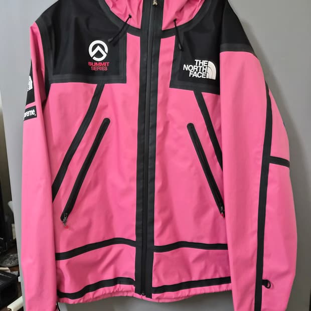 슈프림 노스페이스 바람막이 L