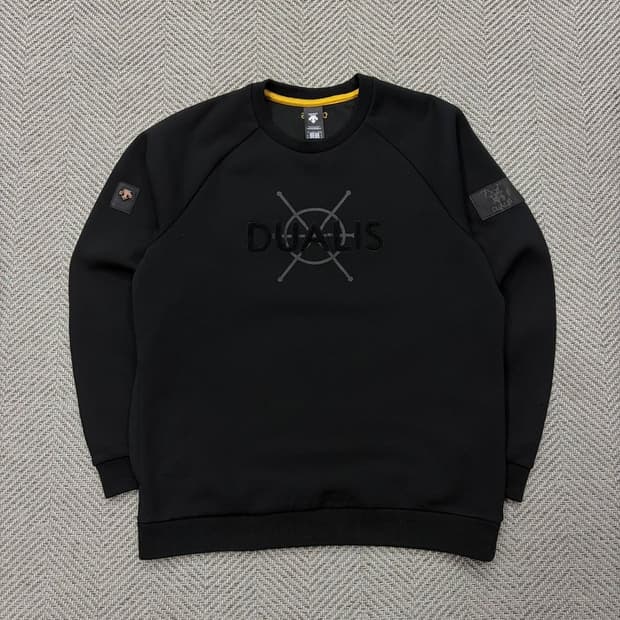 데상트 베이직 맨투맨 v2412