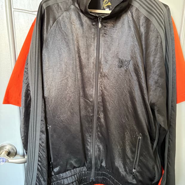 니들스 별주 트랙탑 블랙