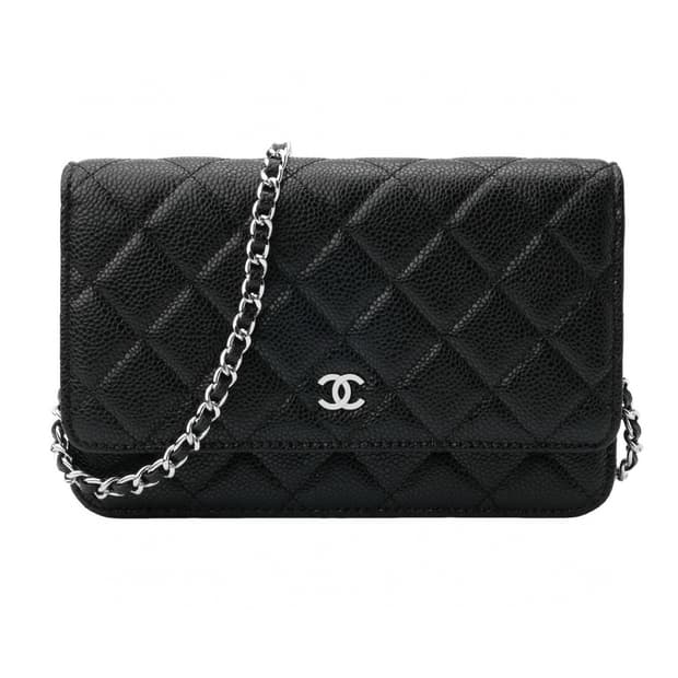 샤넬 클래식 미디움 플랩백 그레인드 카프스킨 & 실버 메탈 블랙