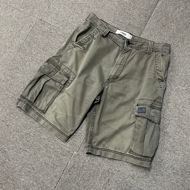 리바이스 카고 버뮤다 팬츠