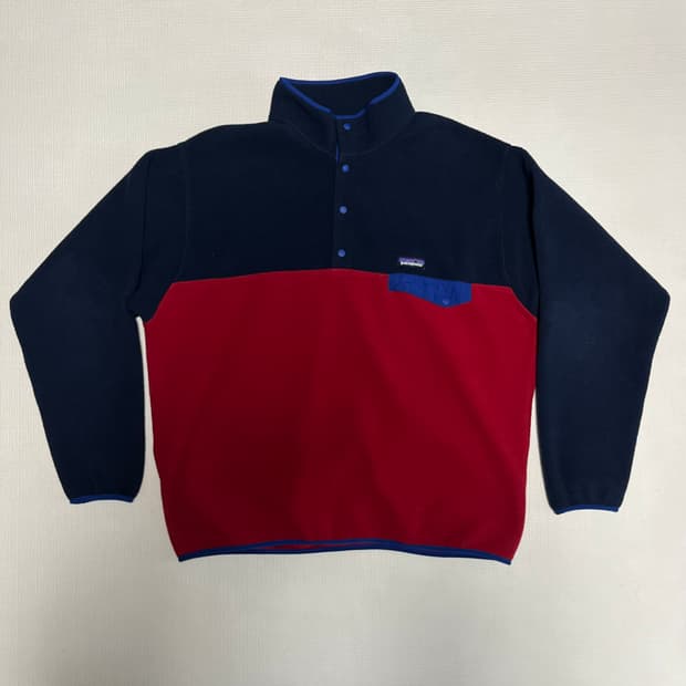 파타고니아 신칠라 네이비/레드