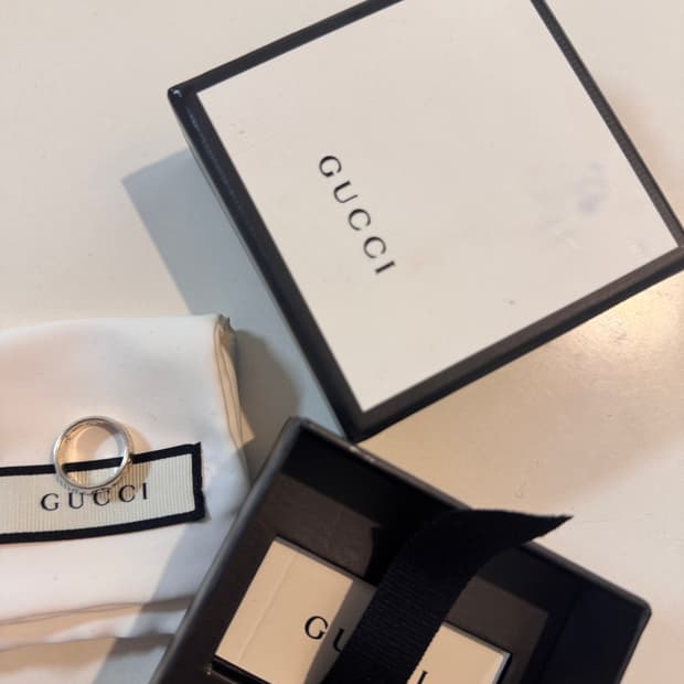 구찌 블라인드포러브 반지 7호