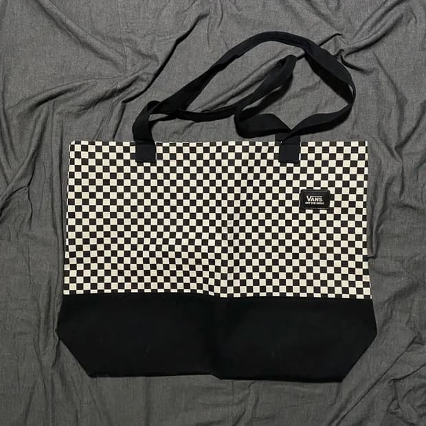 Off The Wall Bag