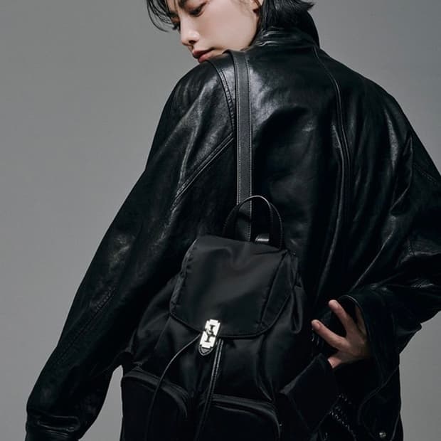 분크 헤이 더블 포켓 백팩 미듐