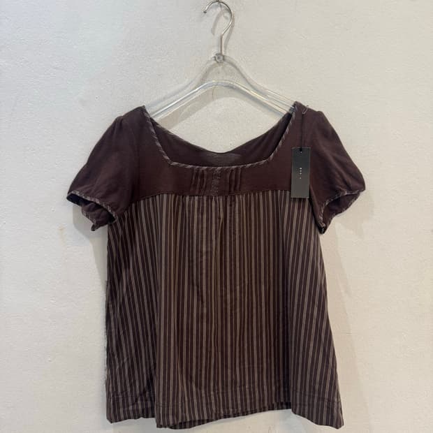 Vintage Brown Lace Pleated T-Shirt