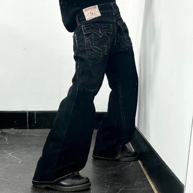 트루릴리전 코듀로이 부츠컷 팬츠