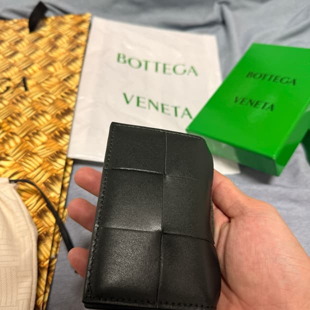 보테가베네타 카드 지갑 카세트 플랩