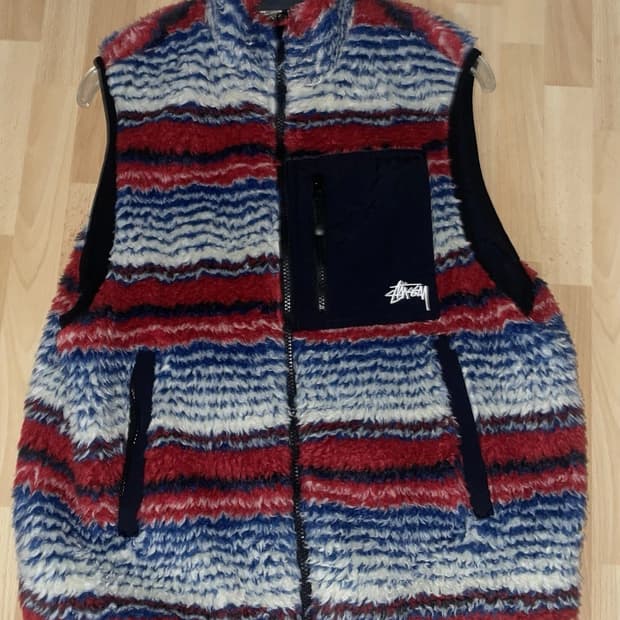 스투시 스트라이프 쉐르파 베스트
