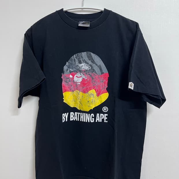 Bape 독일 국기 티셔츠(made in japan)