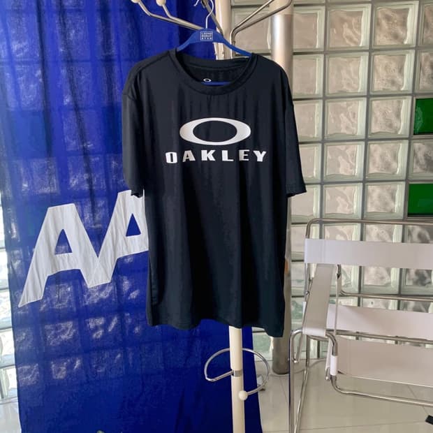 last one/oakley ENHANCE QDEVO SS TEE O B
