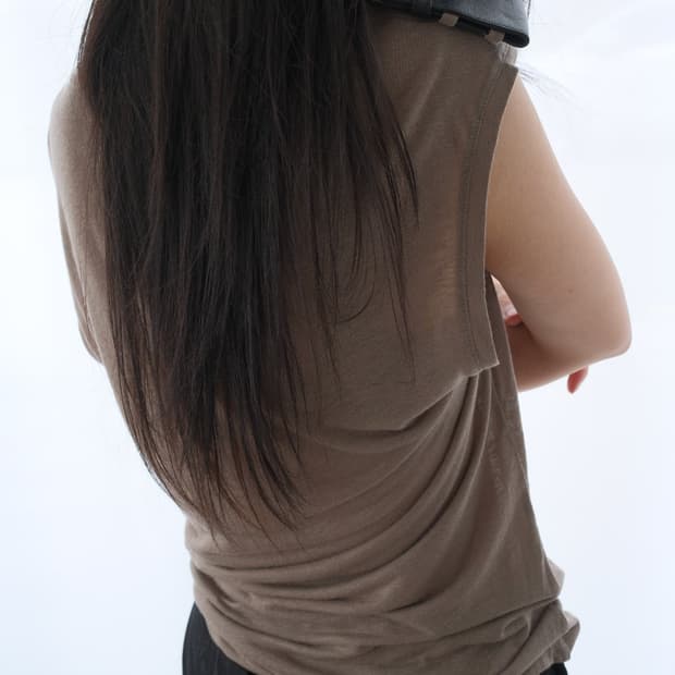 Cinch back capri pants