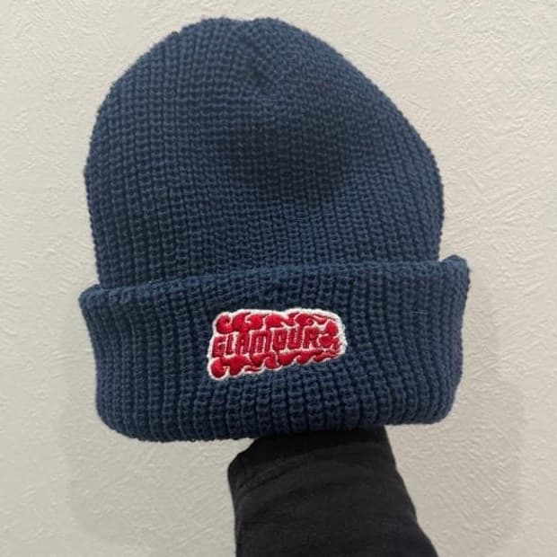 히스테릭 글래머 플레임 로고 니트 비니 네이비