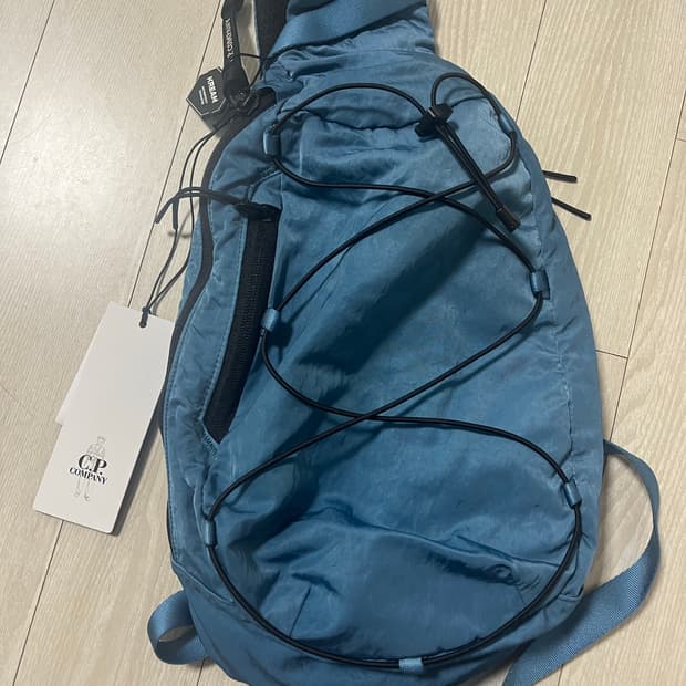 씨피컴퍼니 슬링백