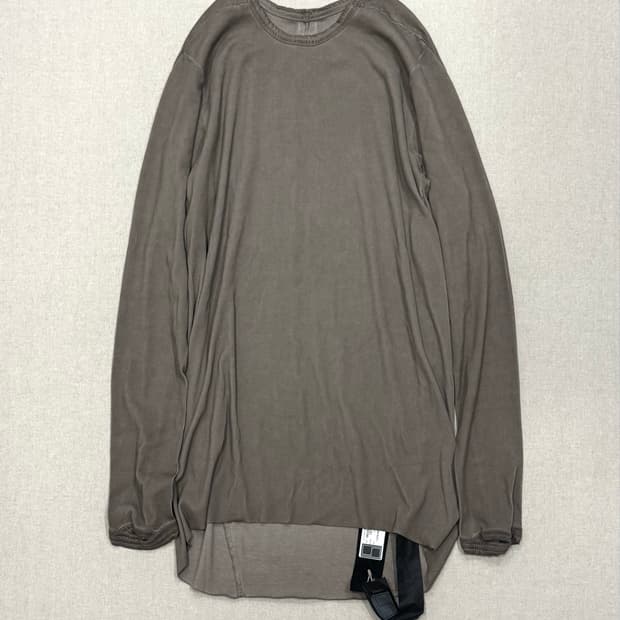 아이작 세럼 23aw 타우페 롱슬리브