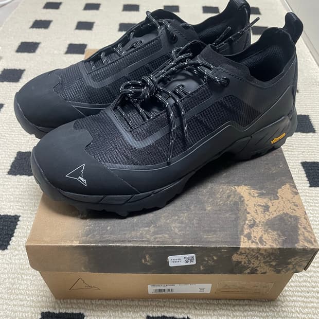 로아 카타리나 라이트 블랙 43