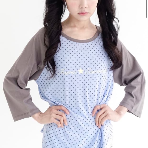 샵페어리 dot raglan sleeve top