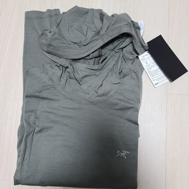 새상품 아크테릭스 이오니아 메리노울 후디 남자 L 포리지 