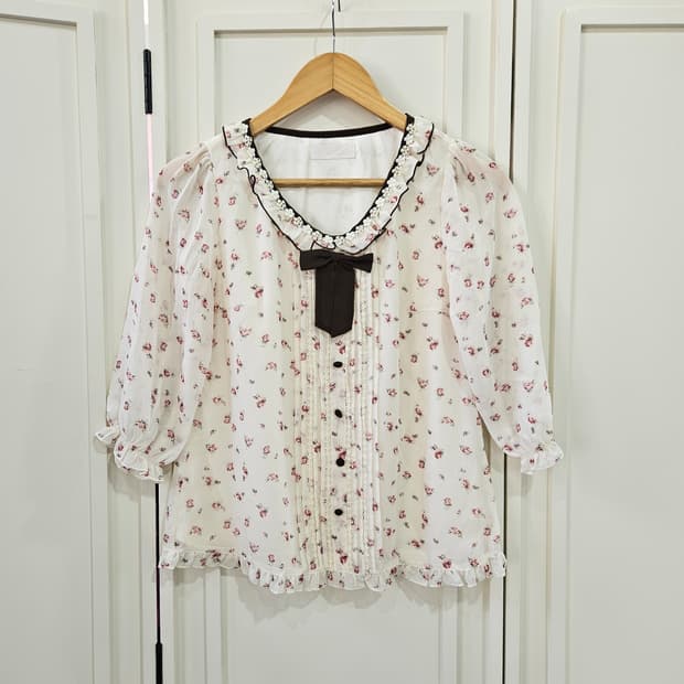 프라임 패턴 플라워 쉬폰 블라우스