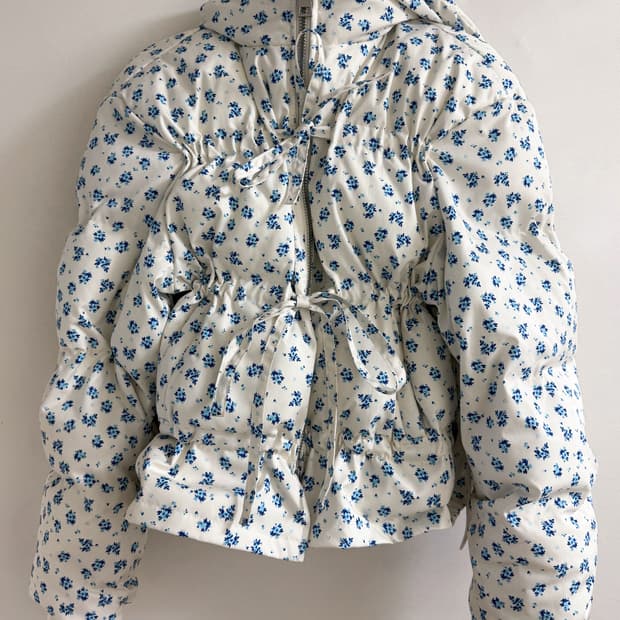 어글리쉐도우 숏패딩