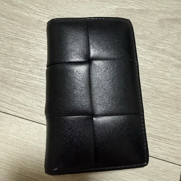 보테가베네타 플랩 카드 지갑 판매