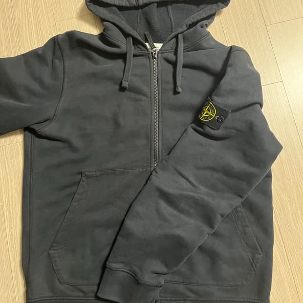 21 fw 스톤 아일랜드 블랙 후드집업 L