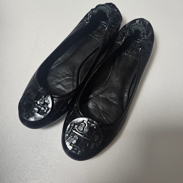 토리버치 더블T 플랫슈즈 225~230