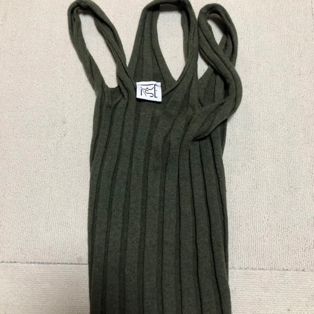 베이스레인지 adler tank 슬리브리스