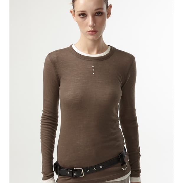 Ean Jo wool long sleeve 울 슬림 티 브라운