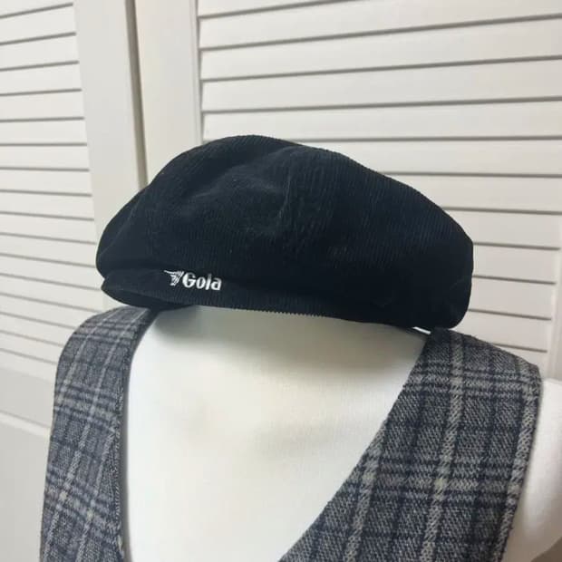 GOLA 코듀로이 골덴 블랙 베레모