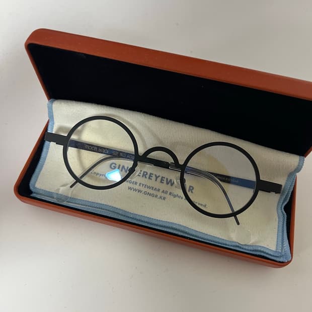 진저아이웨어 워커즈 문 블랙