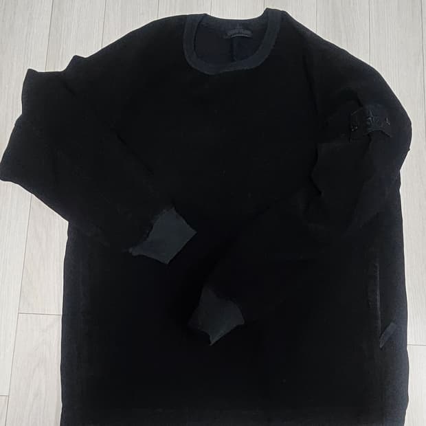 스톤아일랜드 고스트피스 투포켓 맨투맨 블랙 S