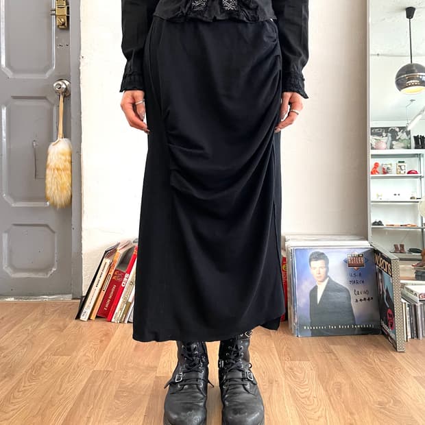 꼼데가르송 울 롱 스커트