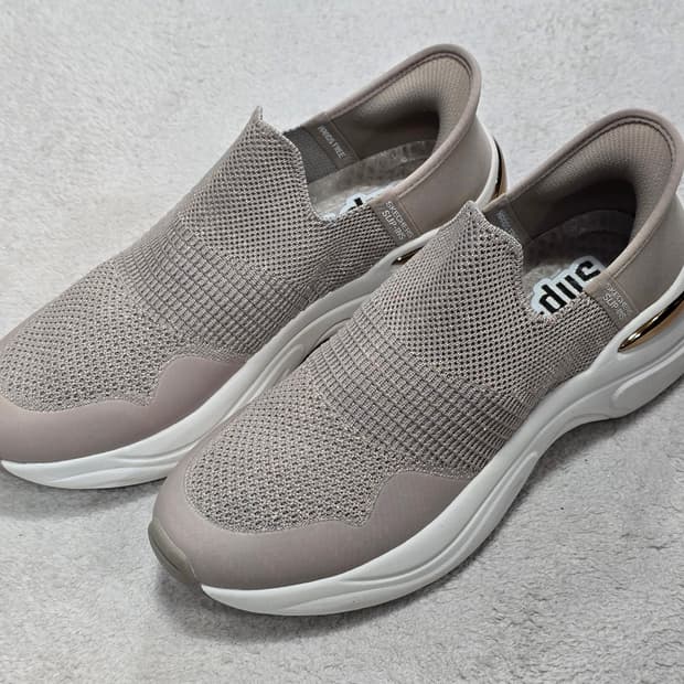 25FW 스케쳐스 슬립온 핸즈프리 여성 운동화 베이지 240