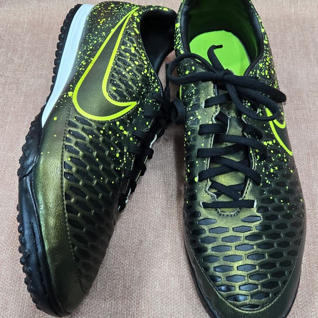 나이키 295mm-  마지스타 인조잔디 풋살화 상태최상