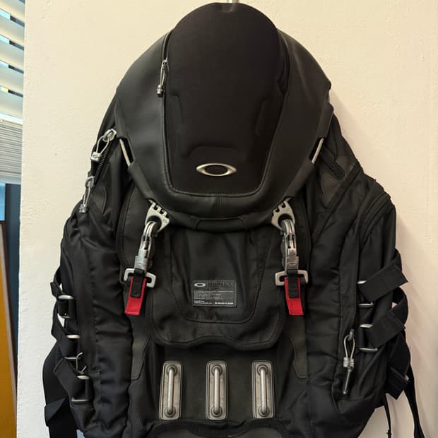 오클리 싱크 백팩 OAKLEY SYNC BACKPACK