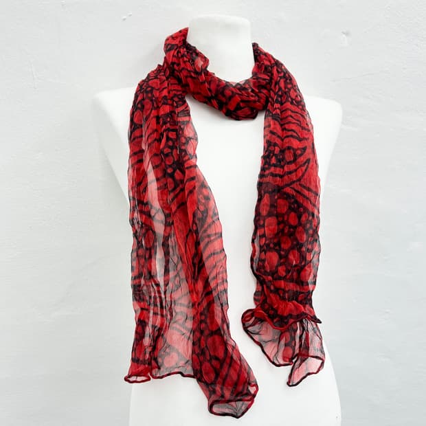 Vintage red pattern scarf